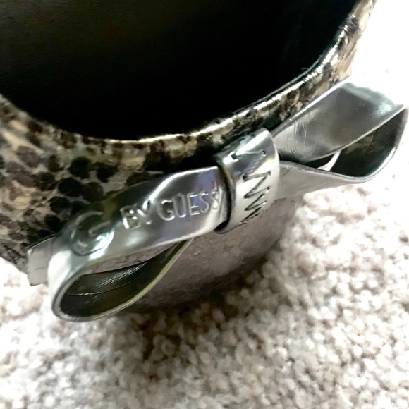 Metallic Flats Snakeskin Print G By Guess 8.5 - Picture 6 of 8